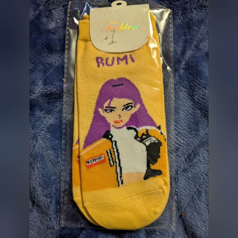 🦋 NEW k-pop Demon Hunters Socks with Rumi